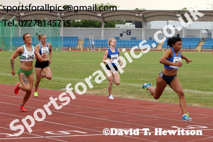 Senior womens 200 metres, Northern Senior and Under-20s Champs., Sports City, Manchester. Photo: David T. Hewitson/Sports for All Pics